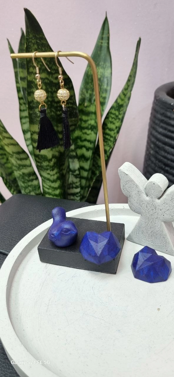 گوشواره گوی سوارسکی طلایی و منگوله