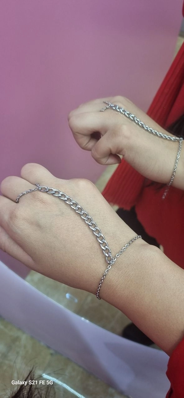 تمیمه دستبند نقره ای استیل رنگ ثابت