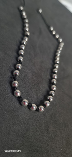 پابند گوی حدید نقره ای و بند مشکی گره ای