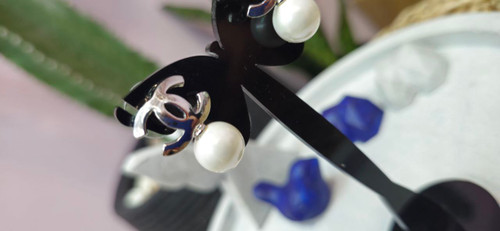 گوشواره استیل نقره ای چنل اویز مروارید