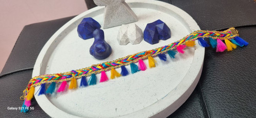 پابند رنگی منگوله دار نواری