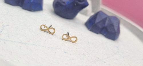 گوشواره میخی استیل طلایی