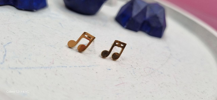 گوشواره میخی استیل طلایی