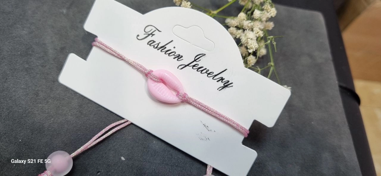 دستبند صدف با بند اسانسوری