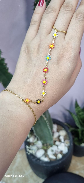 دستبند استیل تمیمه بابونه رنگی