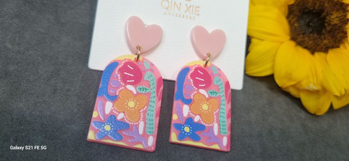 گوشواره طلقی رنگی رنگی با پایه استیل