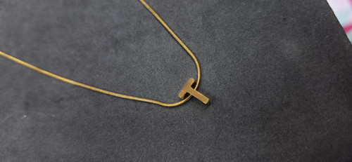 گردنبند استیل حرف T طلایی