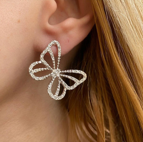 گوشواره میخی پروانه ای نگین دار