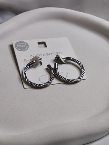 گوشواره استیل حلقه میخی