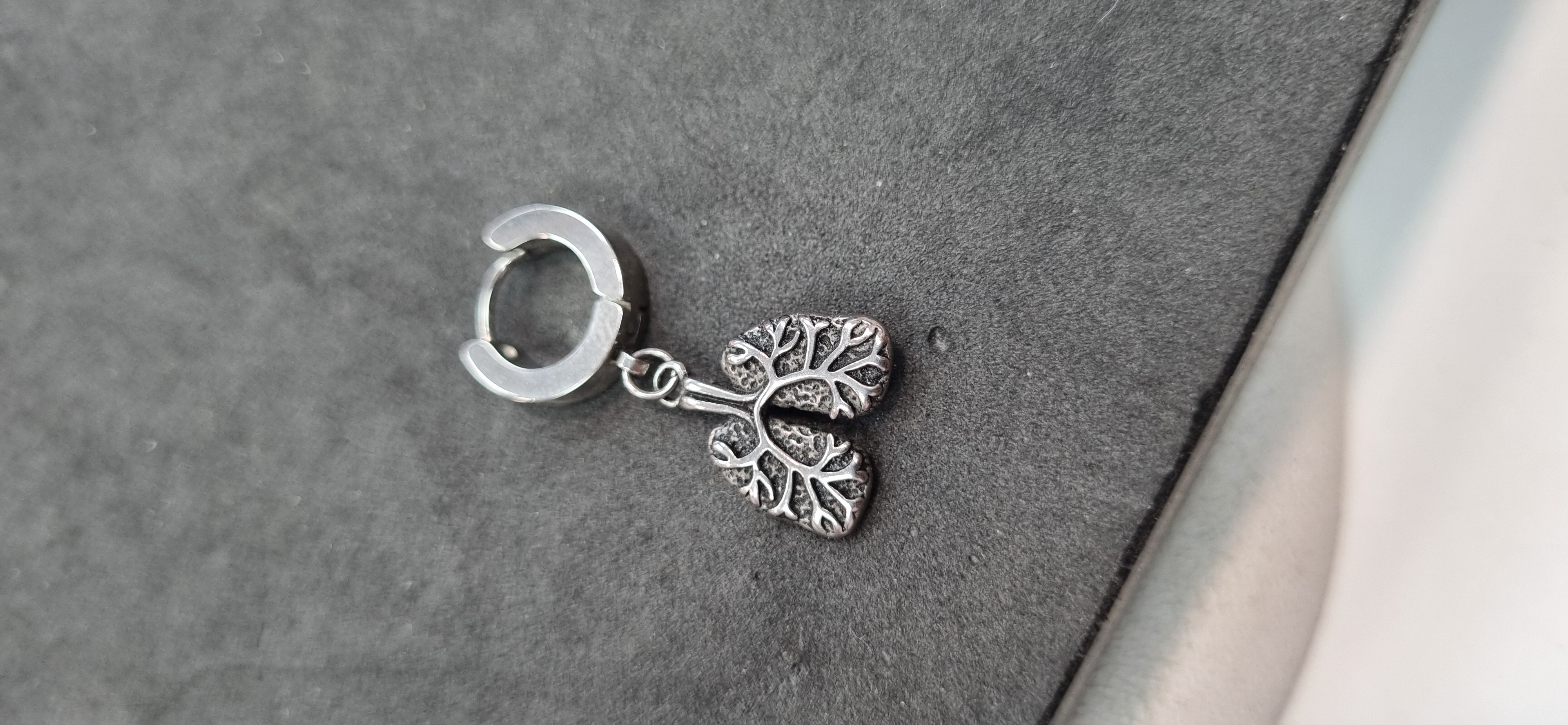 پرسینگ گوش حلقه ای کالبد تکی