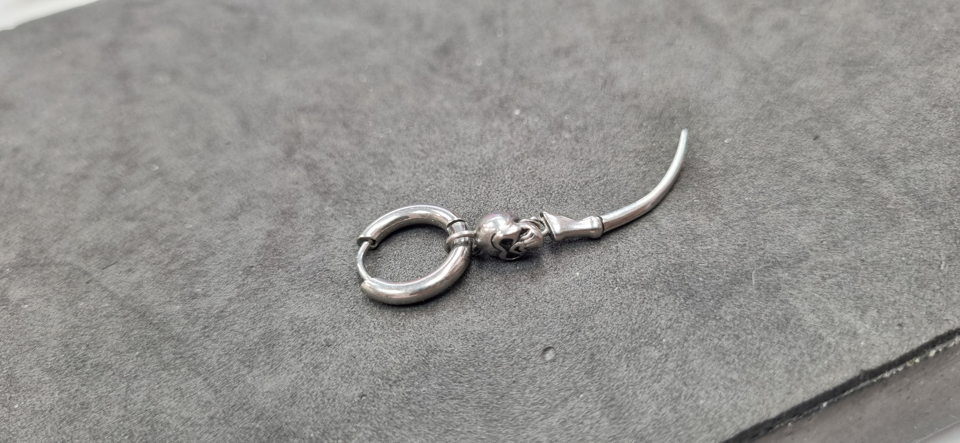 پرسینگ گوش حلقه ای اسکلت تکی