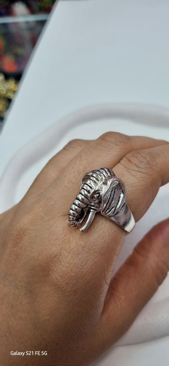 انگشتر سه بعدی نقره ای